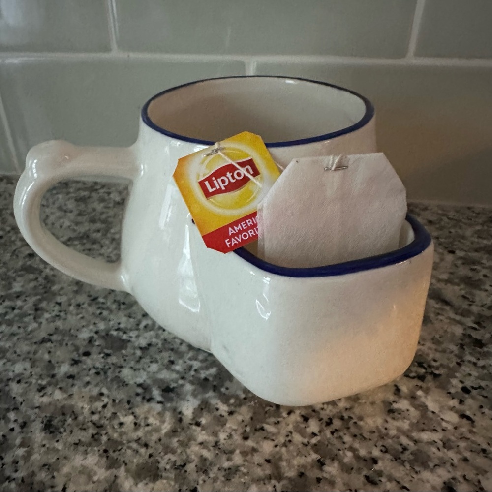 Tea Mug with Tea Bag Holder - Picture 2 of 6
